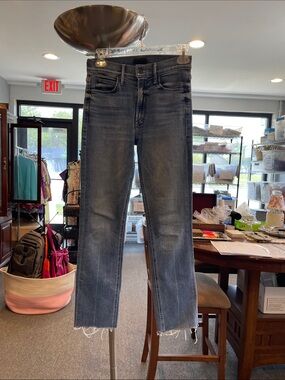 MOTHER The Dazzler Ankle Crop Size 24 We The Animals Denim medium rise